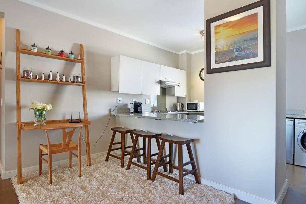 Penguin Haven . Luxury 2 Bedroom, Boulders Beach. Cape Town Bagian luar foto